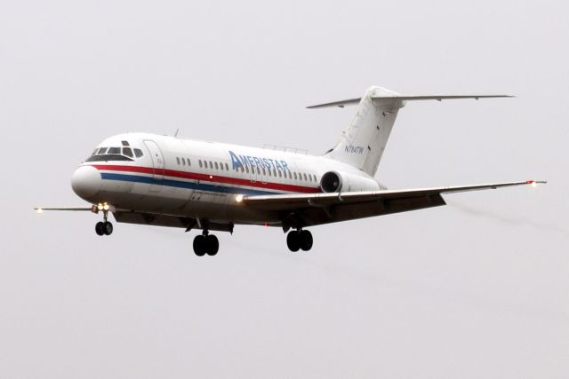 Douglas DC-9-10 (N784TW) - 'Ameristar 9030' from Rockford inbound to runway 34   9/26