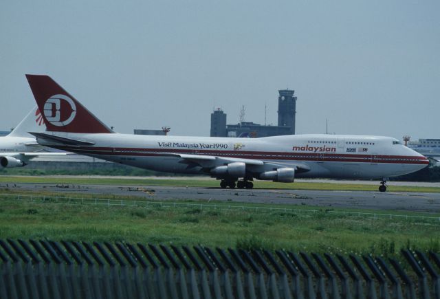 BOEING 747-300 (9M-MHK) - Departure at Narita Intl Airport Rwy16 on 1990/06/17