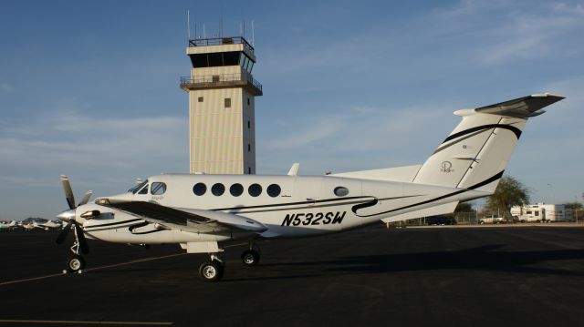 Beechcraft Super King Air 200 (N532SW) - Southwest Aircraft Charter Beech King Air 200