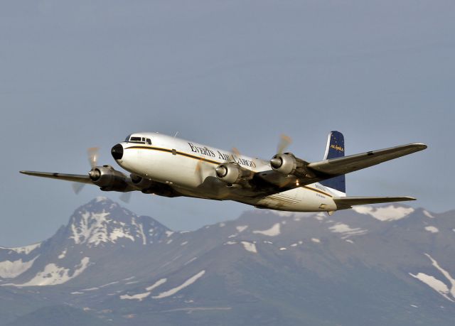 Douglas DC-6 (N555SQ)