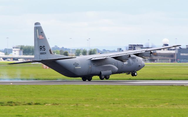 Lockheed C-130 Hercules (08-8604) - hky600 usaf ramstein c-130j-30 08-8604 landing at shannon from ramstein 21/5/17.