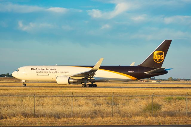 BOEING 767-300 (N349UP) - N349UP taxiing via A1 to 22L for a early morning departure to SDF as UPS2957.