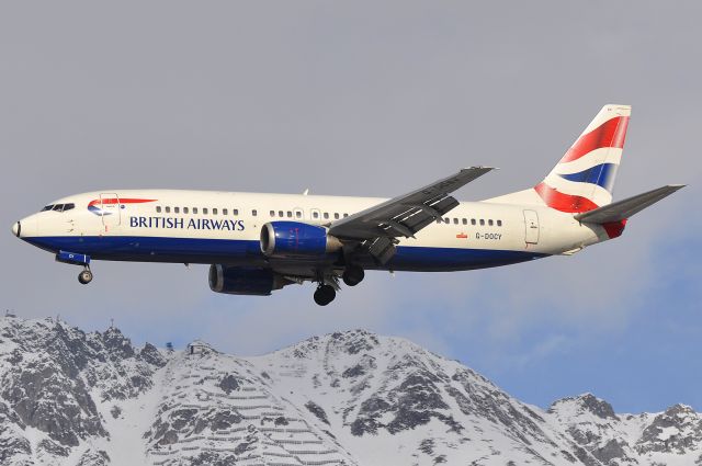 BOEING 737-400 (G-DOCY) - In the background the Nordkette mountain with Hafelekar