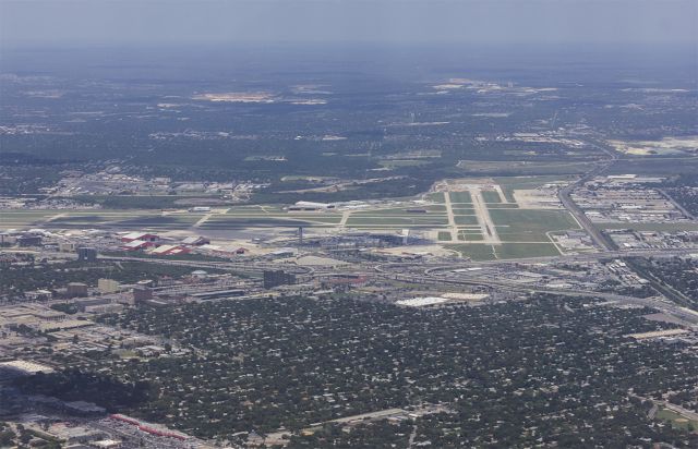 — — - Nice overview of San Antonio International Airport.