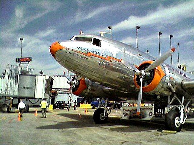 Douglas DC-3 — - FLAGSHIP DC3 VISITING AT ORD.