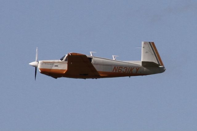 Mooney M-20 (N631KY)