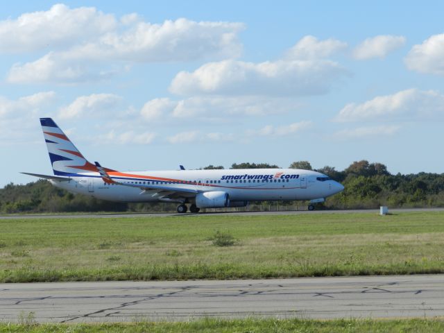 Boeing 737-700 (OM-TSG) - Aéroport de Nantes