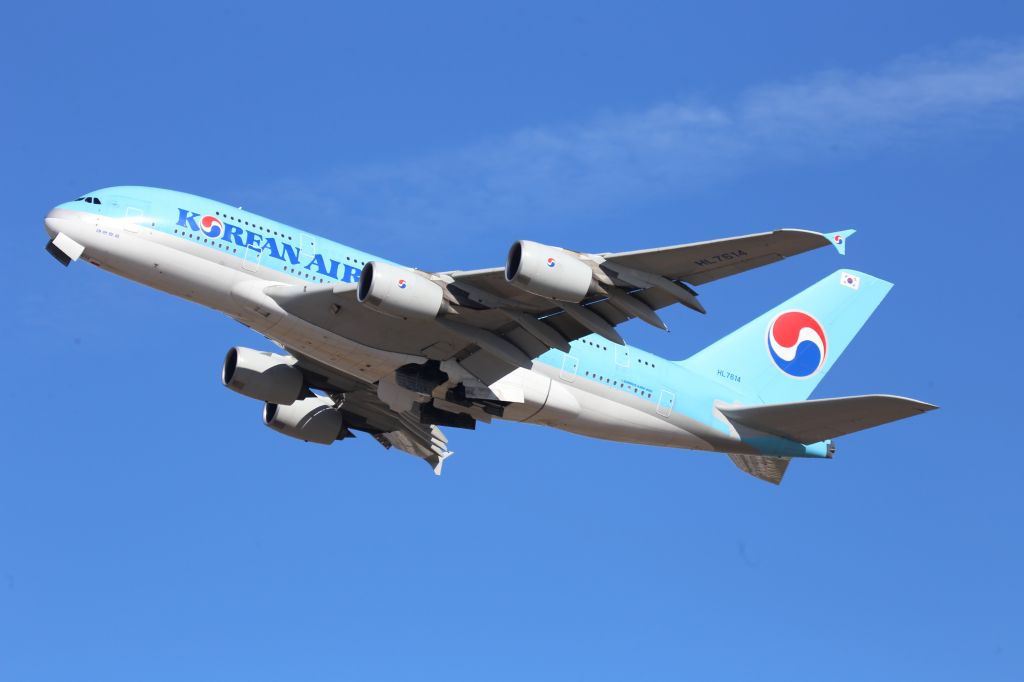 Airbus A380-800 (HL7614)