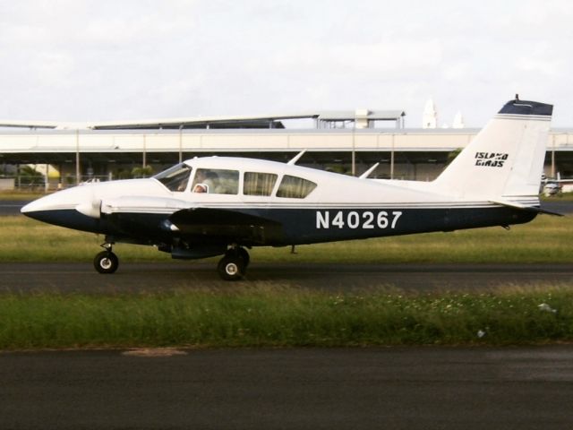 Piper Aztec (N40267)