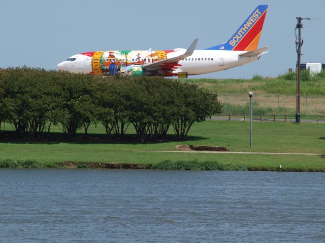 Boeing 737-700 (N945WN)