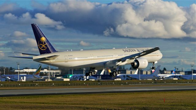 BOEING 777-300 (HZ-AK25) - BOE488 from KVCV on final to Rwy 16R on 1/12/15. (ln 1269 / cn 42263). The aircraft was returning after painting.