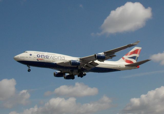 Boeing 747-200 (G-CIVK)