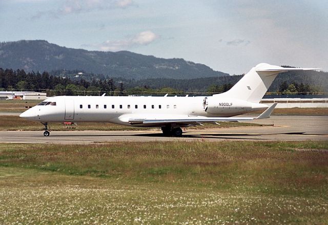 Bombardier Global Express (N900LF)