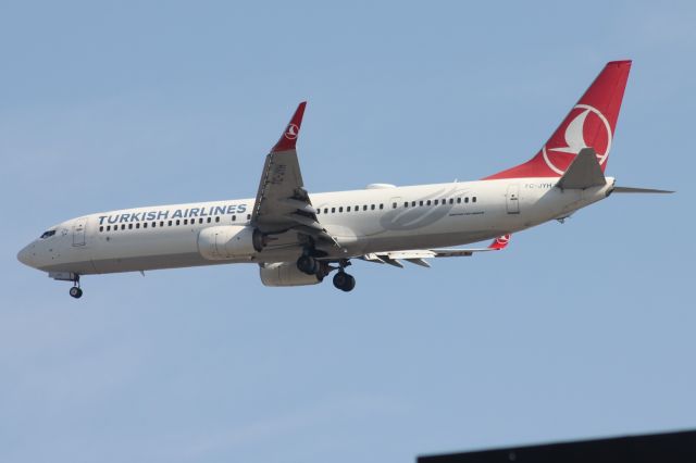 Boeing 737-900 (TC-JYH)