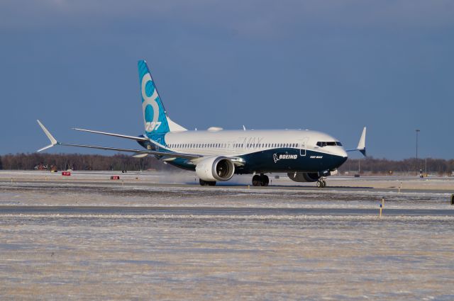 Boeing 737-800 (N8704Q) - Boeing dropped in today for a quick proving run turn.