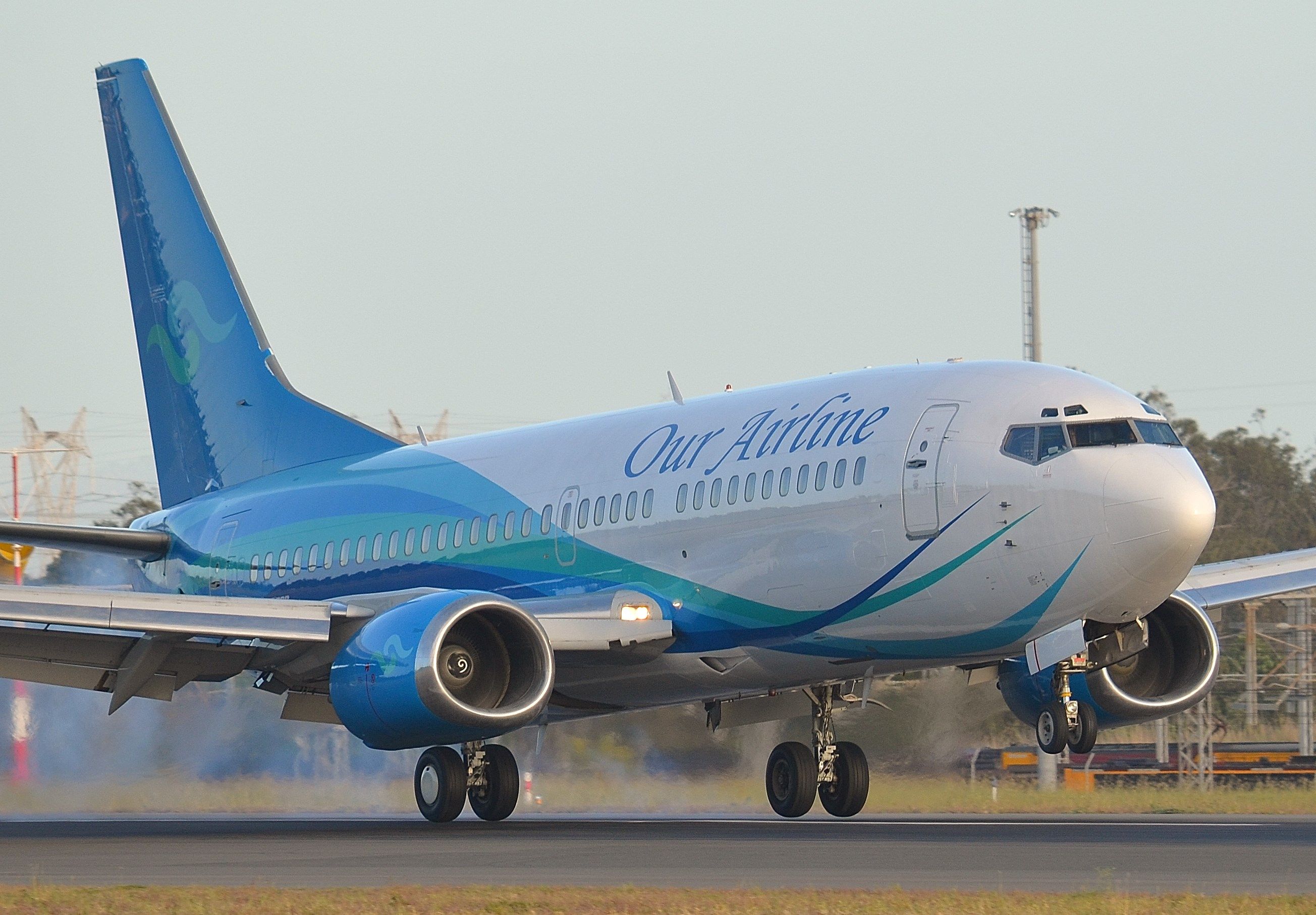 Boeing 737-700 (VH-NLK) - Here is VH-NLK on its 1st visit to Gladstone, Queensland, In its new livery "Our Airline"