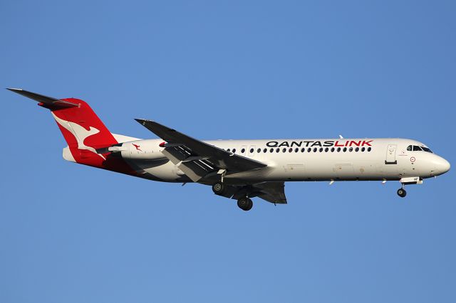 Fokker 100 (VH-NHF) - on 21 November 2017