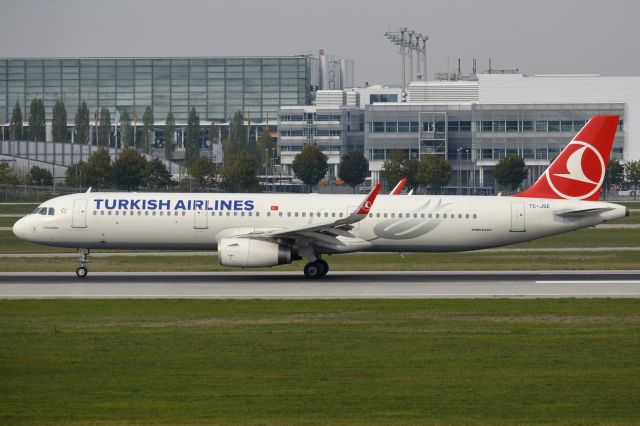 Airbus A321 (TC-JSE)