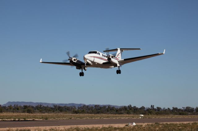 Beechcraft Super King Air 200 (VH-ZOK)