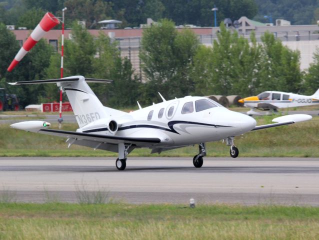 Cessna Skyhawk (N36FD)