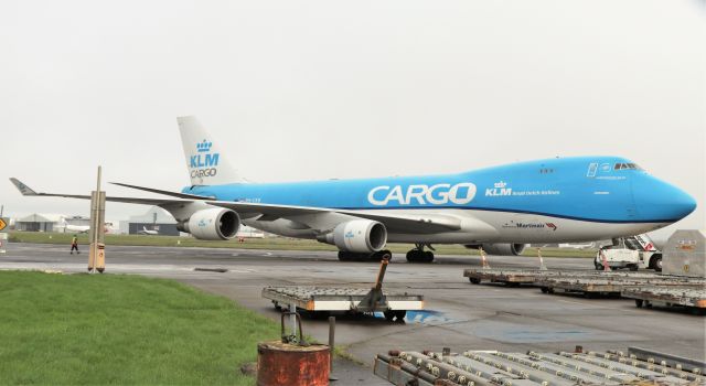 Boeing 747-400 (PH-CKB) - KLM cargo b747-406f(er) ph-ckb arriving in shannon from amsterdam to pick up horses for its flight to miami 1/12/20.