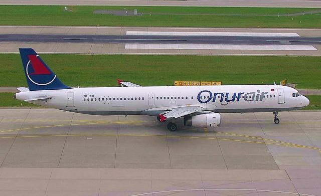 Airbus A321 (TC-OEB)