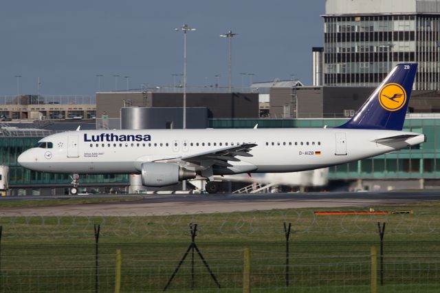 Airbus A320 (D-AIZB) - DLH2501 back to Munich.