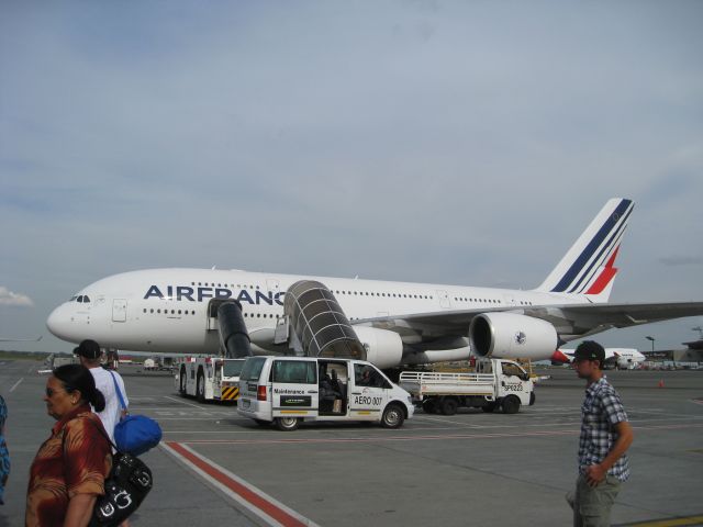 Airbus A380-800 (F-HPJA) - Not often you have the opportunity to stand ON THE GROUND next to the A380.