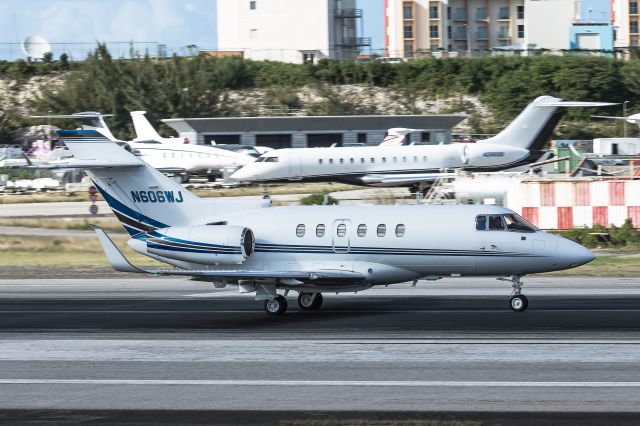 Hawker 800 (N606WJ)