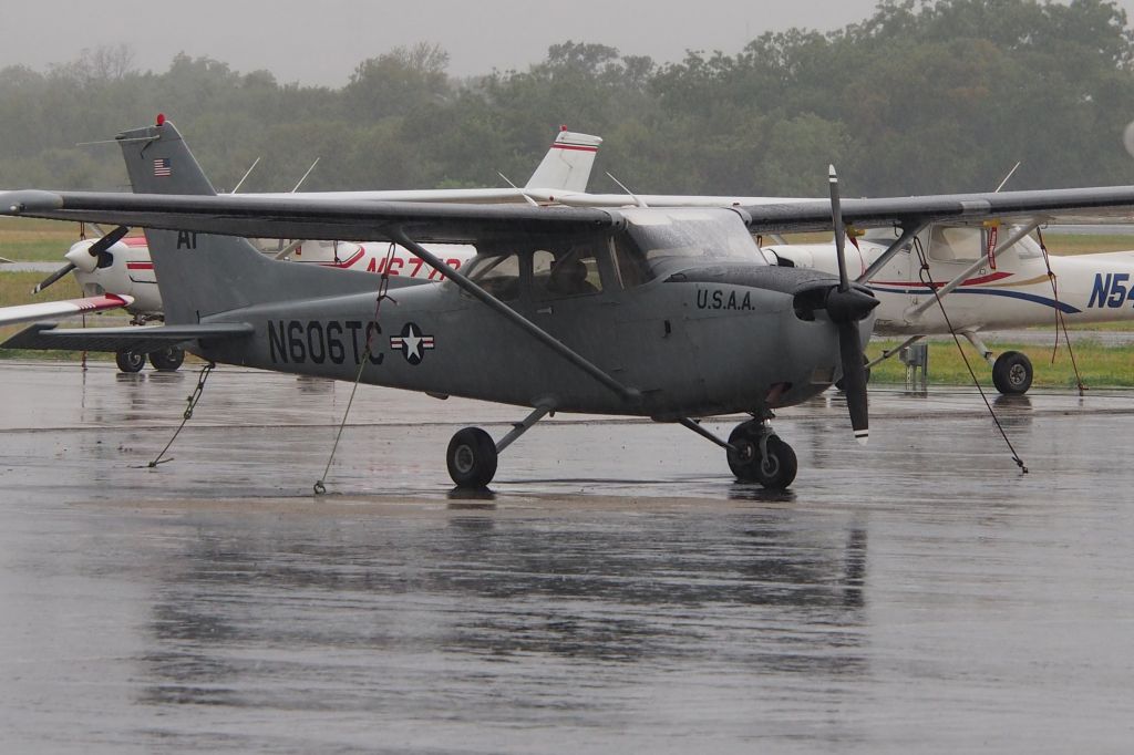 Cessna Skyhawk (N606TC)