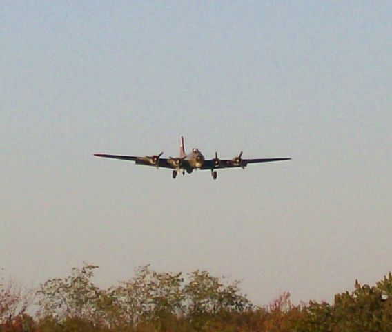 Boeing B-17 Flying Fortress (N93012)