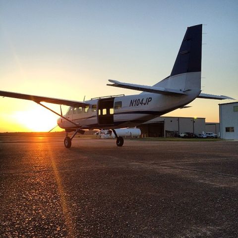 Cessna Caravan (N104JP)