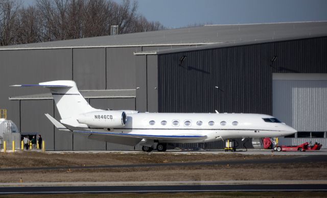 Gulfstream Aerospace Gulfstream G650 (N846CB) - Receiving ground services at the brand new airport annex is this 2017 Gulfstream 650ER in the Winter of 2020.