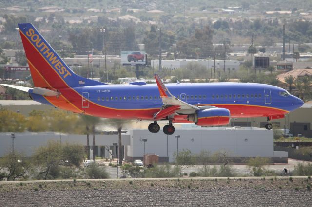 Boeing 737-700 (N783SW)