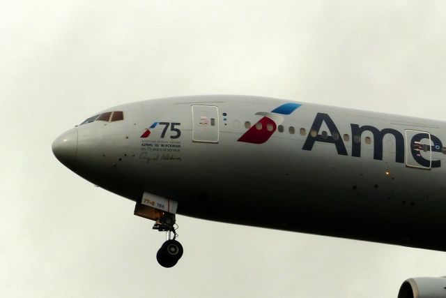 Boeing 777-200 (N751AN) - Especial 75Y Azriel "Al" Blackman