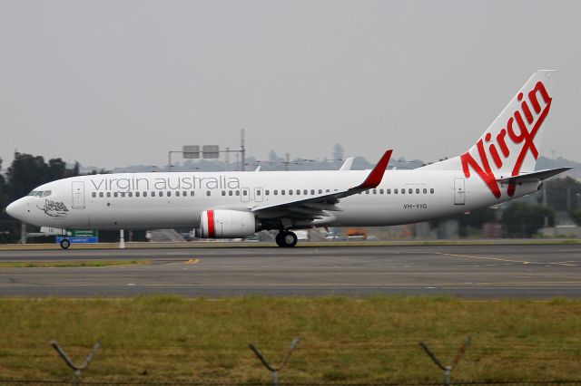 Boeing 737-800 (VH-YIG)