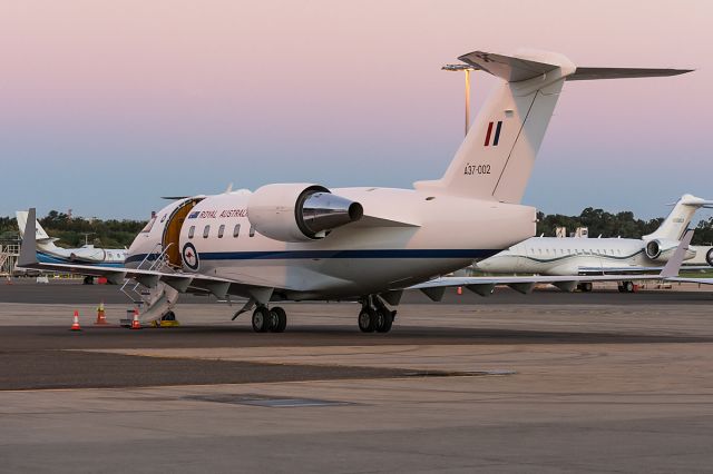 Canadair Challenger (A37002)