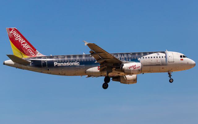 Airbus A320 (VN-A690)