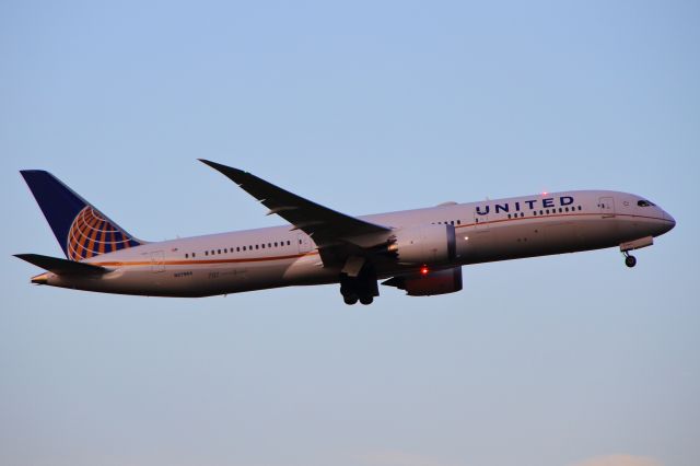 Boeing 787-9 Dreamliner (N27964)
