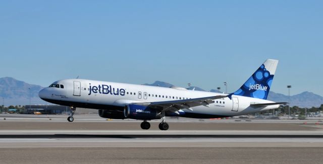 Airbus A320 (N649JB)
