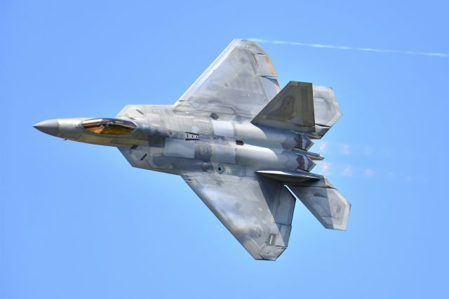 Lockheed F-22 Raptor (073) - USAF F-22 Raptor demonstration at Dayton Air Show 2018.