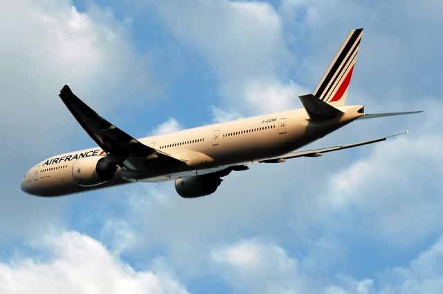 Boeing 777-200 (F-GZNK)