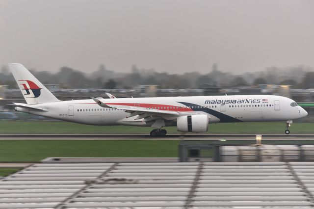 Airbus A350-900 (9M-MAE) - 7th November, 2024: Flight MH 004 from Kuala Lumpur International Airport touches down on runway 09L at London Heathrow. 