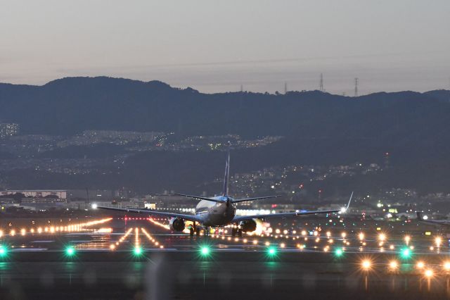 — — - November 6, 2019br /This image was taken from "Senrikawa Bank" on the south side of Itami Airport.