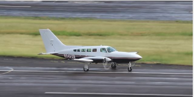 Cessna 402 (N346CH) - N346CH taxiing for departure from ROBERT L. BRADSHAW INTL AIRPORT (St. Kitts, B.W.I.)