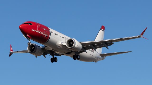 Boeing 737 MAX 8 (N57001) - An ex-Norwegian Air MAX 8 coming into PSC for some practice approaches. 