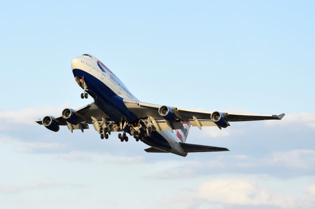 Boeing 747-400 (G-CIVA)