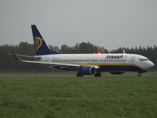 Boeing 737-800 (EI-CSS)