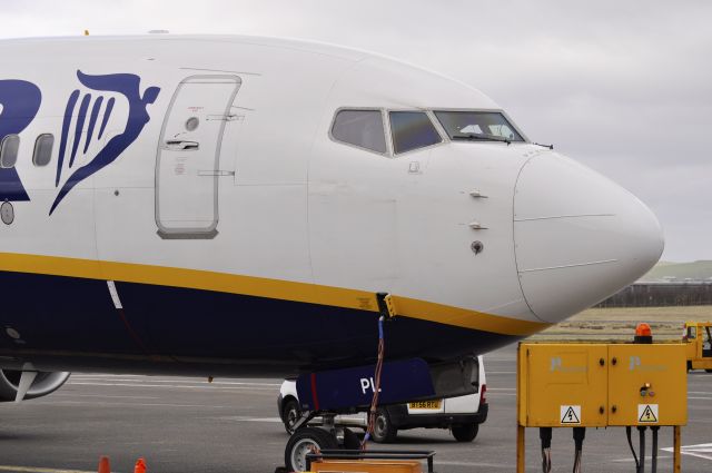 Boeing 737-800 (EI-DPL) - Ryanair Boeing 737-8AS(WL) EI-DPL in Glasgow Prestwick Airport