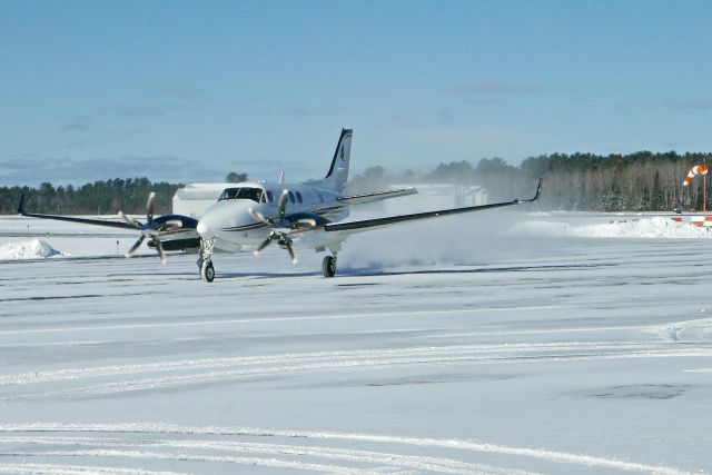 Beechcraft King Air 90 (N524CV)